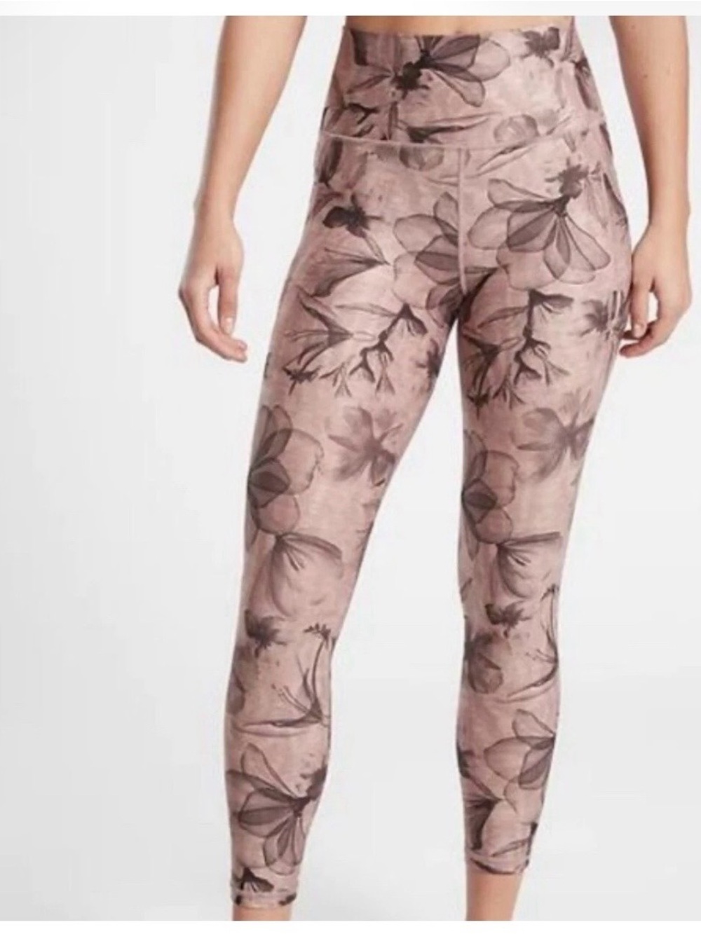 Athleta Salutation Stash Pocket II 7/8 Tight Pink Floral Size XS Yoga Leggings